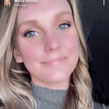 Ok I'm having this problem now it's says my return was reduced by my whole  refund amount but I spoke with a rep and she said I only had 1125 worth of