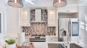 Find centerpiece ideas to help you furnish your mantle, coffee or dining room table with candle decor. Coffee Table Decoration Ideas Guide
