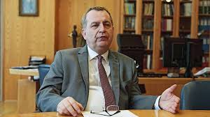 Rector tomáš zima wishes students well outlines university priorities in new academic year. Rektor Uk Tomas Zima Epidemie Tu Byly A Budou Musime Se Naucit S Nimi Zit Denik Cz