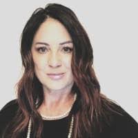 Jackie Peer's Instagram, Twitter & Facebook