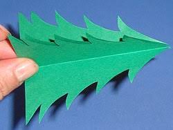 Wie du solch einen dekorativen weihnachtsbaum basteln kannst, erfährst du in dieser origami weihnachten anleitung. Ein Tannenbaum Basteln Gestalten
