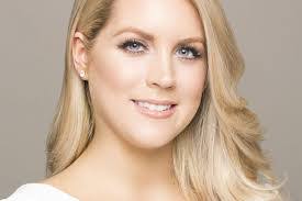 Pamela Laird's Instagram, Twitter & Facebook