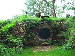 Wie ihr am besten mit dem igel im garten umgeht außerdem müsst ihr den igel im garten vor einigen gefahren schützen. Bau Einer Hobbithohle Gartenrot Blog
