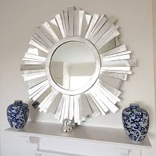It's a mirror with a sunburst design, capable of adding bits of texture and visual weight into your interiors. 30 Exceptional Ideas For Decorating With A Sunburst Mirror