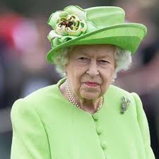 Queen Elizabeth sagt Gottesdienst ab: Mutet sie sich zu viel zu?