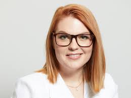 Daria Dubinina Creates Entire Banks in Just Days