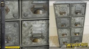 Sapin massif, vernis acrylique transparent portes : Meuble A 8 Tiroirs Style Industriel