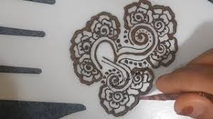 लड़की की शादी (latest bridal portrait mehndi design) हो,या घर मे कोई फंक्शन, . Alphabet R Mehndi Tattoo Letter R Mehndi Design 2019 Ø§Ù„ÙƒÙˆÙŠØª Vlip Lv