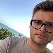 Is it a known issue, that you can't collect your rewards ? I have premium  pass & even the lazono card hasn't shown up in my club… none of the packs or