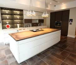 Modern luxury & design intelligent kitchen is a kitchen and bath renovation studio located within the upper west side in manhattan. Leicht S First U S Kitchen Cabinetry Showroom The New York Times