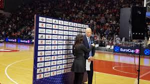 Martedì 29 giugno alle 13:20 Eurosport La Bellissima Giulia Cicchine Con Coach Karasev Splendide Scarpe Youtube