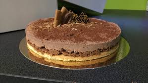 Dessert de pâques pour une fois au chocolat (rare chez moi, pas très chocolatomane amélie). Trianon De Paques Les Gourmandises De Nemo
