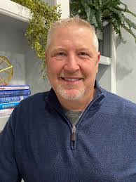 Ronald Gans's Instagram, Twitter & Facebook