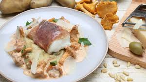 Das Kabeljaufilet Wird Mit Salbei Gewurzt Mit Schinken Ummantelt Und Angebraten Dazu Passen Gut Die Italienisch Kabeljau Kabeljaufilet Kartoffelpuree Rezept
