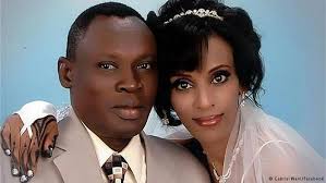 Merian Yahia Ibrahim Ishag and her husband, Daniel Wani. DW: Dr. Gondwe, what is the connection between Christian Solidarity Worldwide and the imprisoned ... - 0,,17666370_303,00