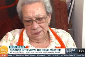 Pensiunan Naik Bus Sepanjang Hari agar Tetap Hangat Setelah Tak Mampu Bayar  Listrik yang Melonjak Tajam