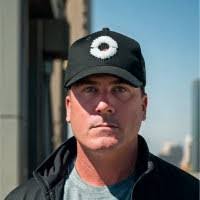 Kari Holden's Instagram, Twitter & Facebook