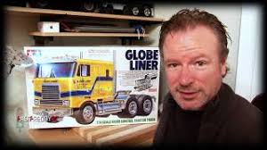 Unboxing the 1:14 scale Tamiya Globeliner