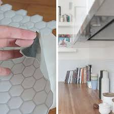 Tout Savoir Sur Le Carrelage Adhesif Autocollant Credence Cuisine Carrelage Adhesif Carrelage