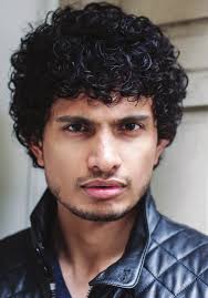 LONDON SCHOOL OF BARBERiNG