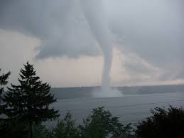 On the morning of the 18th, it was over northwestern arkansas and was moving to the northeast at about 40 miles per hour. 30 Facts About Tornadoes Conserve Energy Future