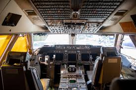 Not an approved training video for informational and. Explore The Gauges Levers And History Of A 747 S Iconic Cockpit Popular Science
