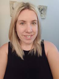 One layer of makeup with Seint palettes