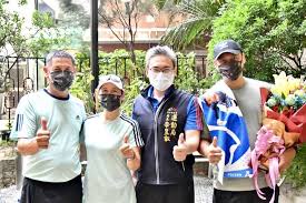 Jun 04, 2021 · 鴻海創辦人郭台銘採購德國原廠bnt疫苗，日前向食藥署正式提出申請後，中央流行疫情指揮中心指揮官陳時中指出沒有「原廠授權書」，並不算送件. Uj Zo Xfqjq2em