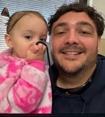 🙏🏽🙏🏽 James Sadler and his 2-year-old daughter, Adalynn Mae Sadler, were  both victims of a murder-suicide incident that left four total people dead  Monday in Keithville>>  https://www.ksla.com/2025/05/05/possible-murder-suicide-reported-caddo-parish/