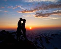Translation of 'amor eterno' by gustavo adolfo bécquer (gustavo adolfo claudio domínguez bastida ) from spanish to italian. Poema Nos Juramos Amor Eterno Por Phoenix Poematrix