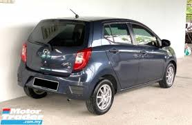 Front (2) and rear (2) service info, average fuel consumption, cfc and range. Motortrader Car Details Page Global Wheels