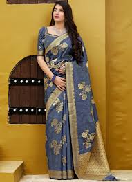 Apart from her favorite silk sarees, vidya is also seen wearing designer sarees of her favorite designers sabsyasachi and ritu kumar. Trendy Silk Silk Saree