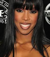 Kelly Rowland Caught Singing in the Shower — Watch