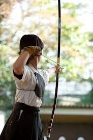 view of japan おしゃれまとめの人気アイデア pinterest yelena casale 弓 弓道 女子 流鏑馬