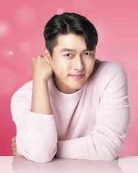 The actor sported various athletic outfits in the photos, which show off his coordination and strength. Hyun Bin X Hl Science Hyun Bin í˜„ ë¹ˆ International Fans Facebook