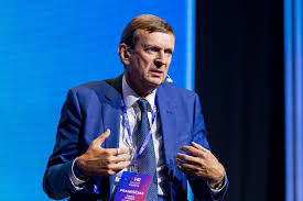 Dainius Dundulis: jei darbuotojas darbe žaidžia 3 valandas – mokėsiu jam tik už 5 - Delfi verslo požiūris x Karjera