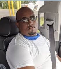 Lester Moody's Instagram, Twitter & Facebook