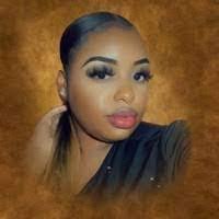 Kizzie Watts's Instagram, Twitter & Facebook