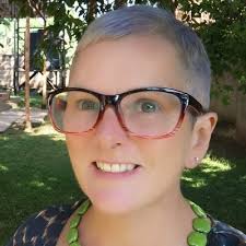 Lori Boll (@LoriBoll)