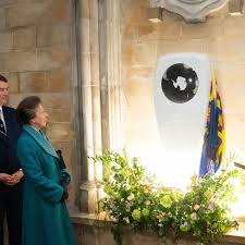 Ernest Shackleton memorial stone unveiled at Westminster Abbey