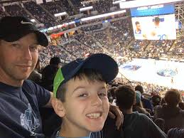 Aaron Elkins (@ElkinsAaron)