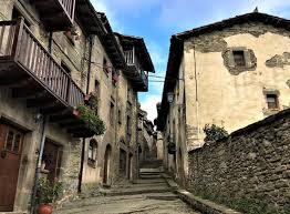 Check the bus maps, tickets and recommendations to use the bus in barcelona bus. Cultural And Gastronomic Experience In Medieval Villages Vic And Rupit In Small Group From Barcelona 2021 Happytovisit Com
