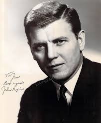 Mike Rettig's Instagram, Twitter & Facebook