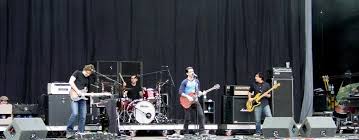Seeing dashboard confessional was hands down the best day i can ever remember (see what i dashboard confessional, a cult favourite, have played an important part in my music collection ever. Dashboard Confessional Wikipedia