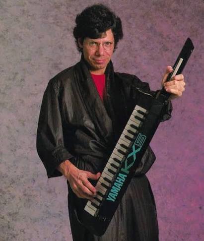 Chick Corea with a Yamaha KX-5.⁣ ⁣ Below is an excerpt from Stereophile,  where he talks about his first time playing a Rhodes with Miles Davis!⁣ ⁣  Stereophole: Even your early career