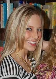 Casandra Palmer's Instagram, Twitter & Facebook