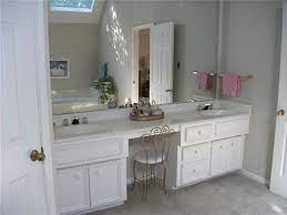 Double sink vanity storage enhance the traditional style with a marble sink for a tasteful nod to classic design. Double Sink Bathroom Vanity With Makeup Area In Master Bath The Vanity Includes Double Sinks W Make Master Bath Vanity Double Sink Bathroom Bathroom Layout