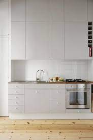 keuken met een andere kleur plint homease keuken inspiratie keuken interieur appartement keuken