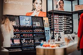 22 ( iulius mall), suceava, 720018. Magazin Suceava Iulius Mall