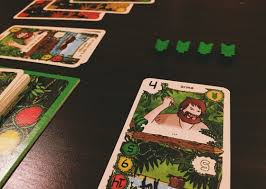 Y empezamos no con un juego de mesa en sí, sino con una de las mencionadas webs que son plataformas en las que jugar a varios juegos de mesa online frente a otros jugadores que también se han. Hay Vida Mas Alla Del Solitario Juegos De Mesa A Los Que Puedes Jugar Solo Verne El Pais